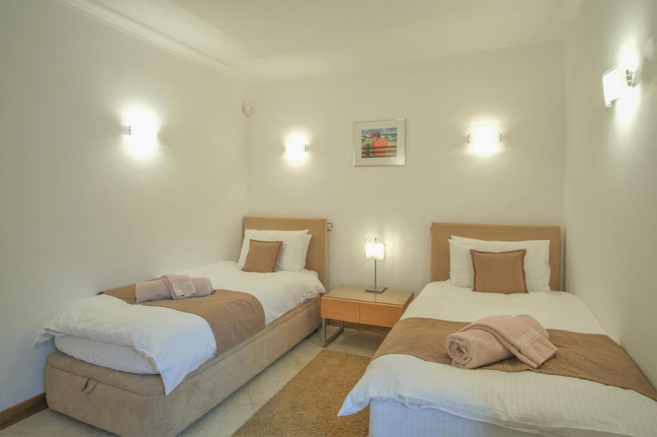 Casa Monte Cristo Apartments - Lemon Lagos Bagian luar foto
