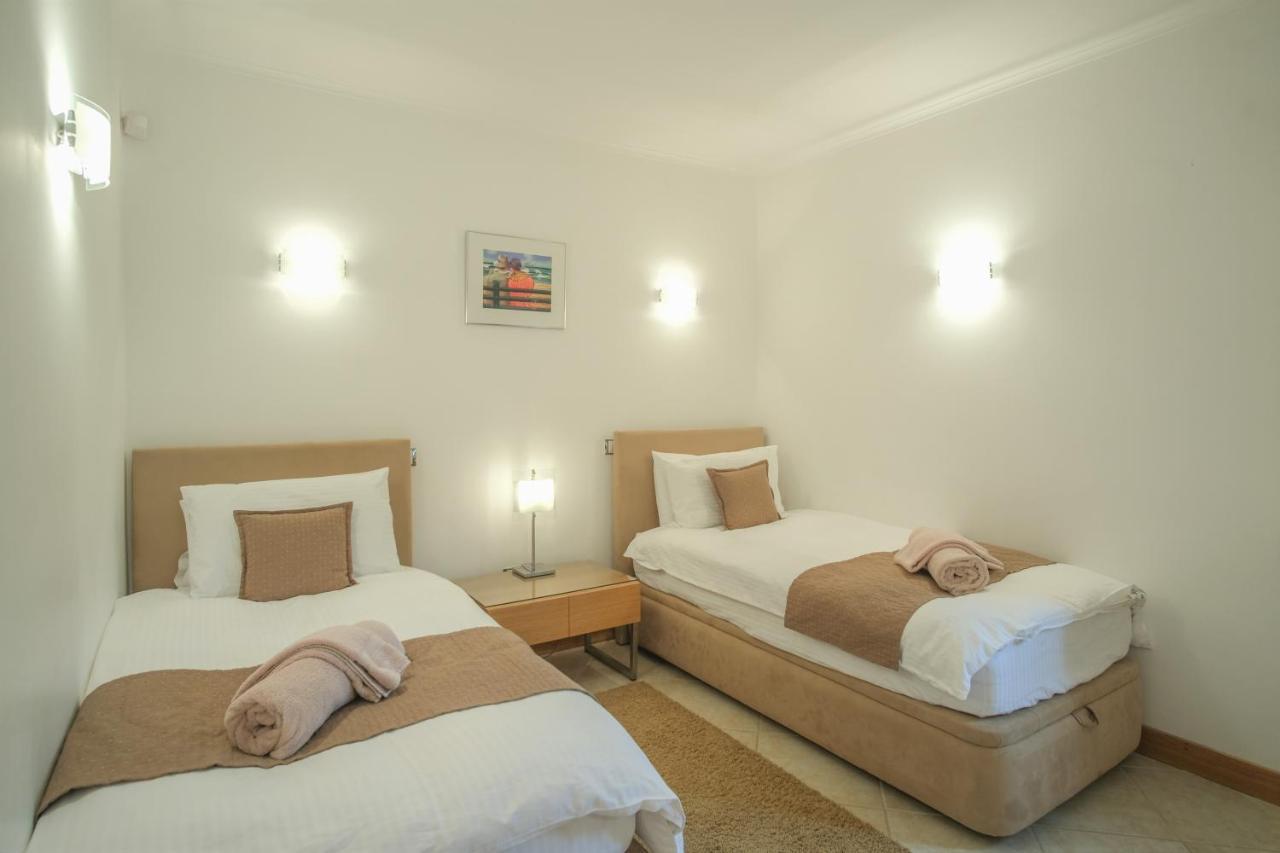 Casa Monte Cristo Apartments - Lemon Lagos Bagian luar foto